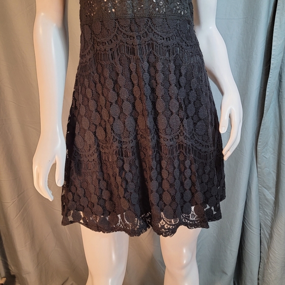😍 NWOT Mini Black Lace Dress 👗 - Picture 3 of 14